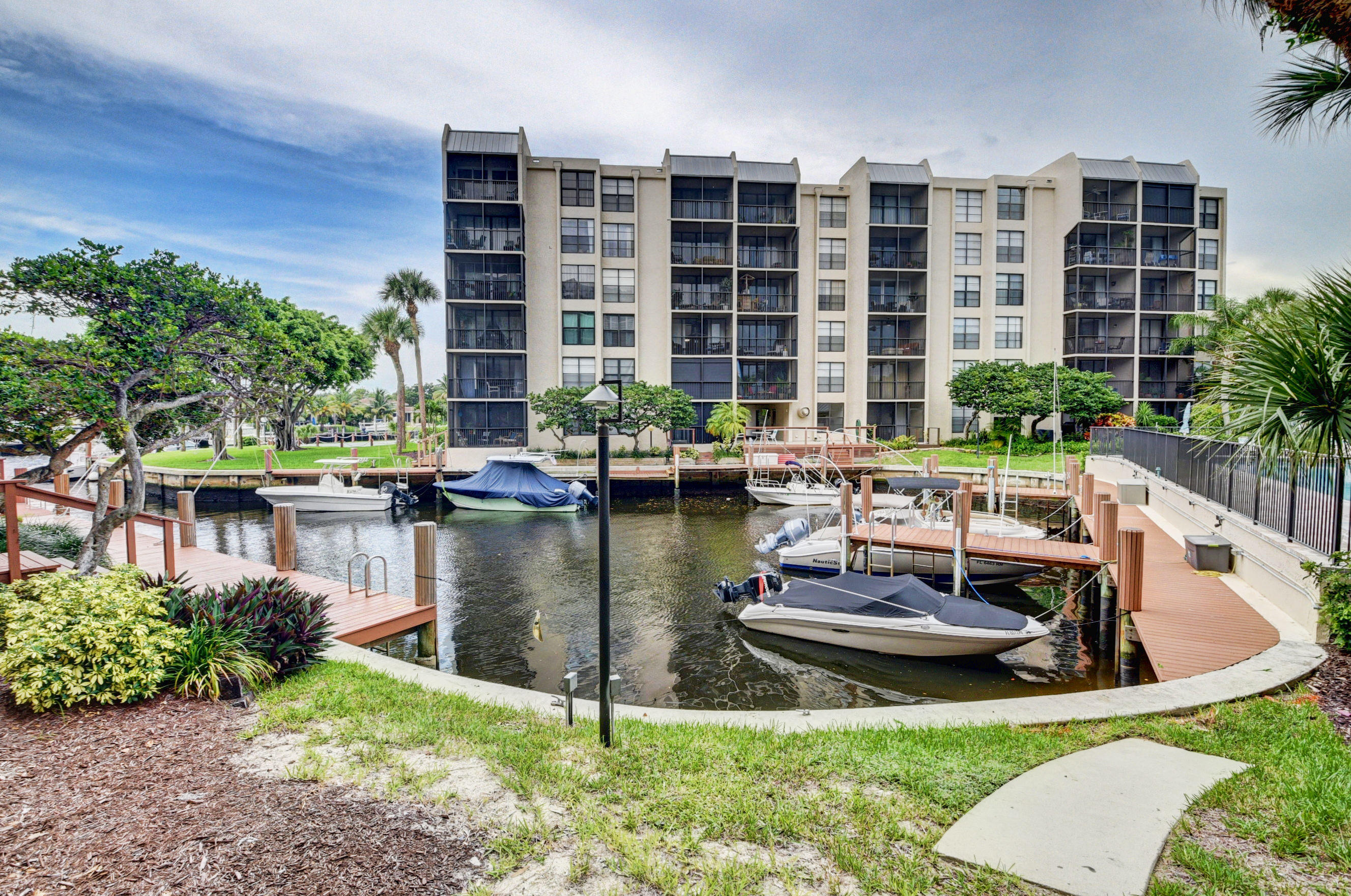 20 Royal Palm Way, Unit 603 Boca Raton, FL 33432 - Photo 23 of 54 DSC_10001 (69)_70)_71)_72)_73)