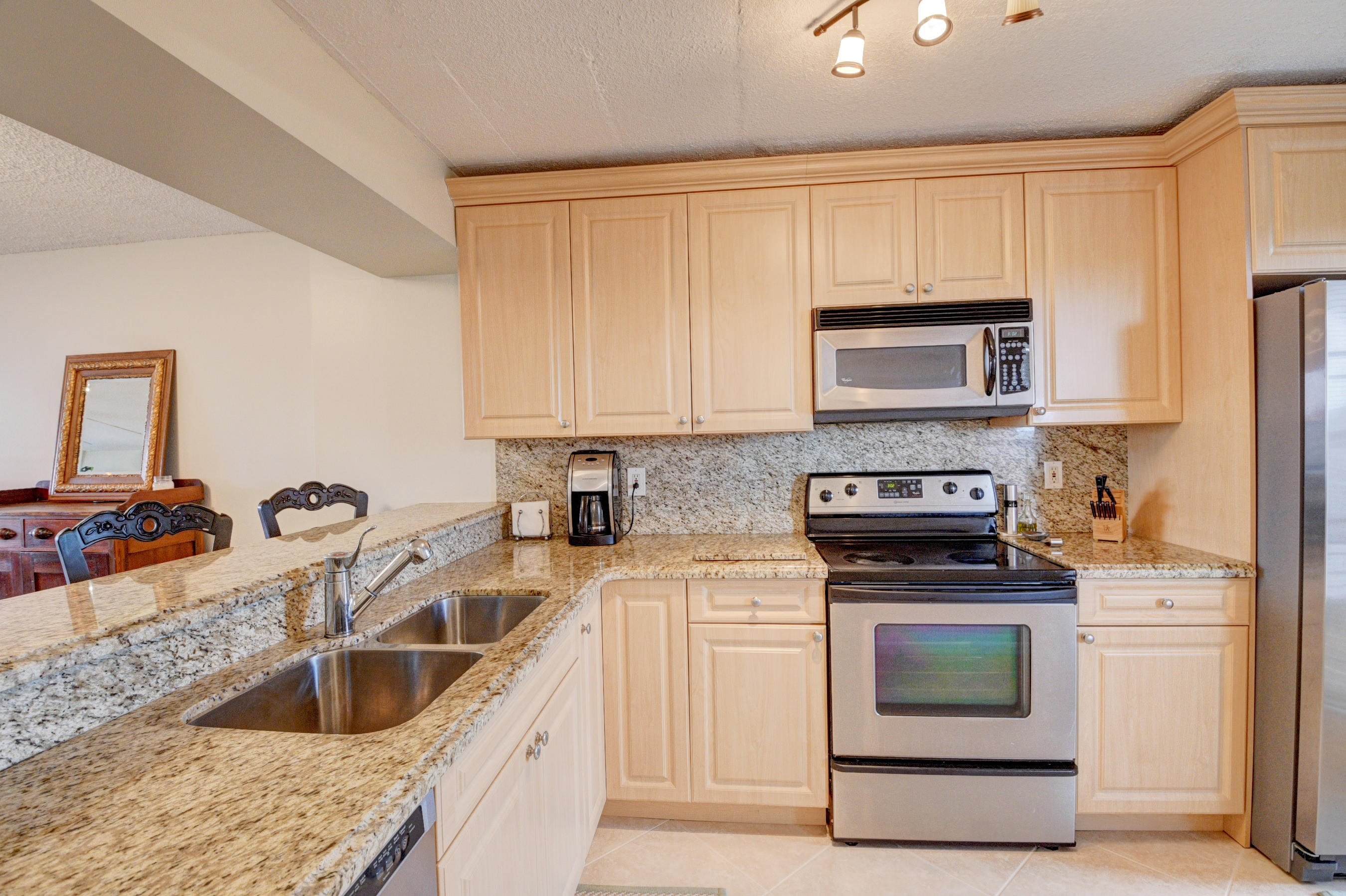 20 Royal Palm Way, Unit 603 Boca Raton, FL 33432 - Photo 3 of 54 DSC_9928_29_30_31_32