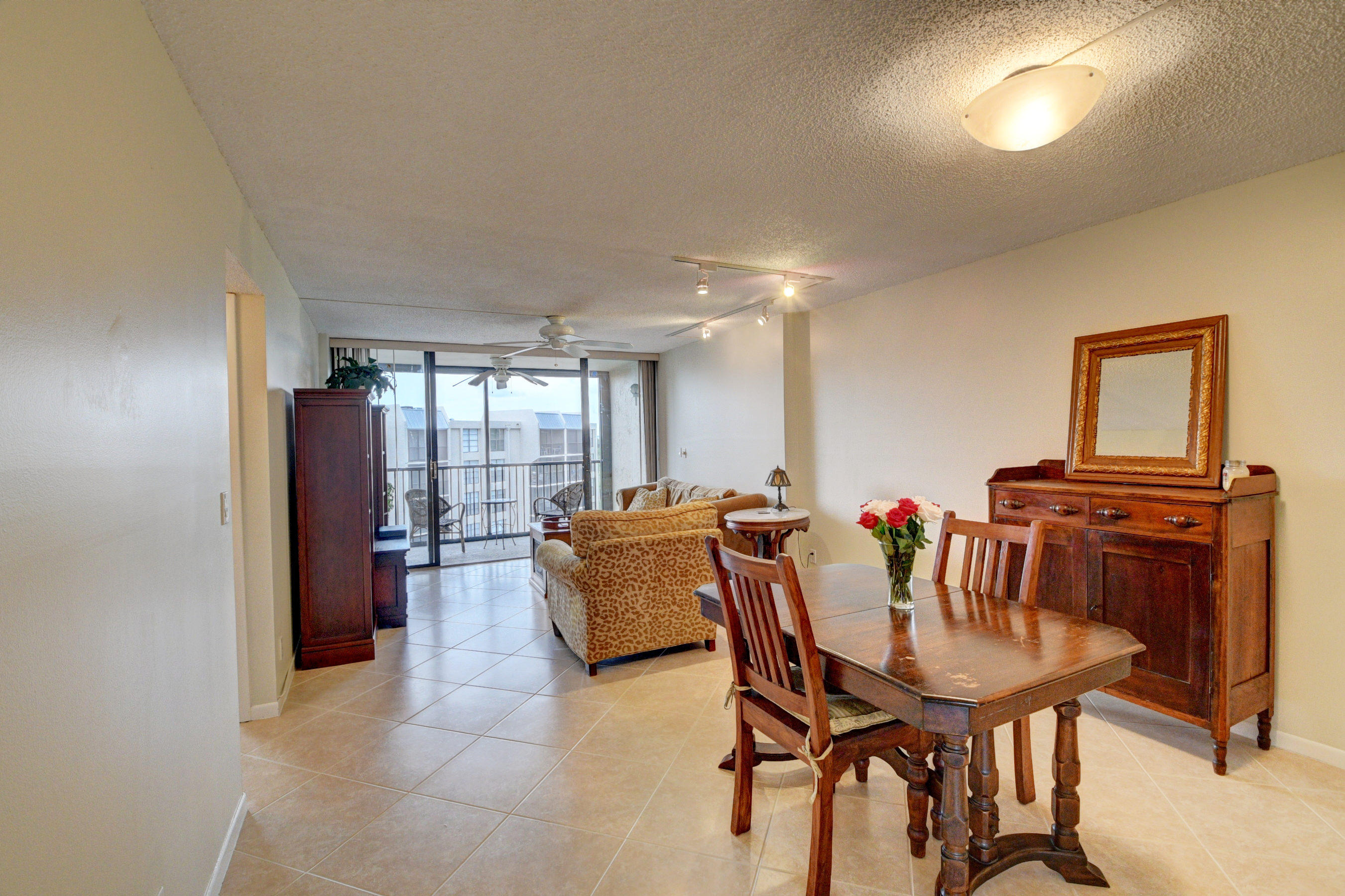 20 Royal Palm Way, Unit 603 Boca Raton, FL 33432 - Photo 5 of 54 DSC_9903_4_5_6_7