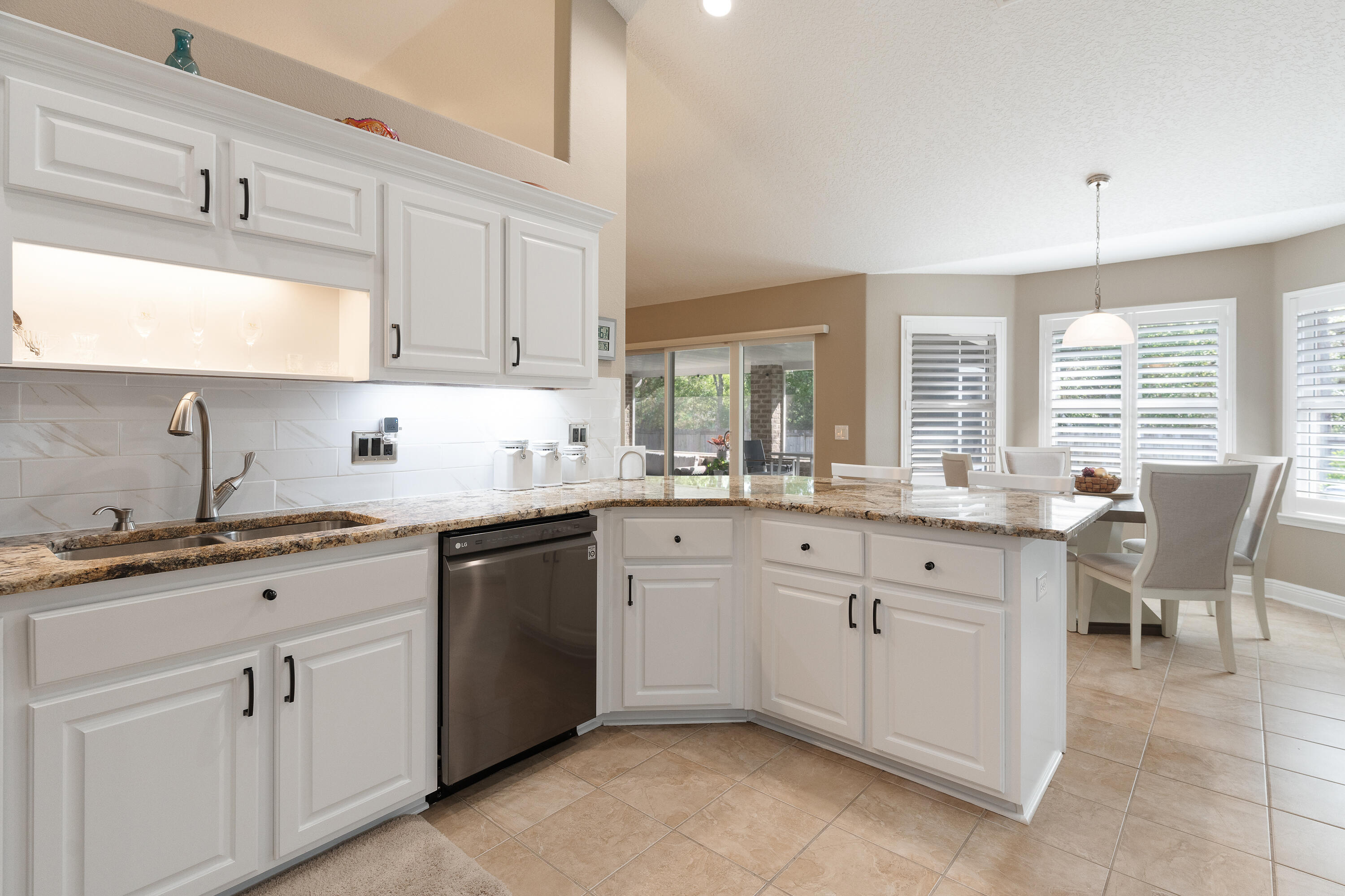 2300 Valley Place Navarre, FL 32566 - Photo 17 of 81 2300 valley pl-73