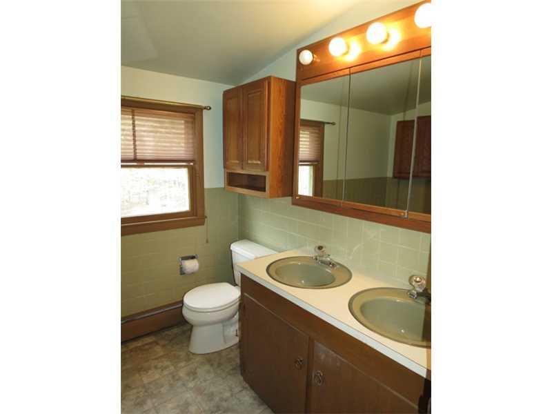 27 Jamaica Point Road Rome, ME 04963 - Photo 18 of 35 Bathroom. second bath
