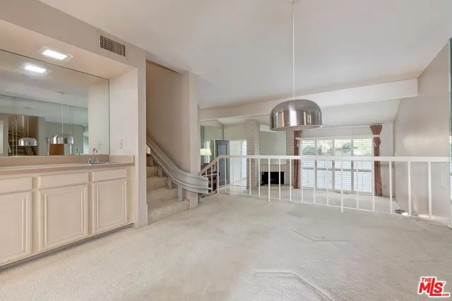 $995,000 | 1726 Palisades Drive, Pacific Palisades, CA 90272