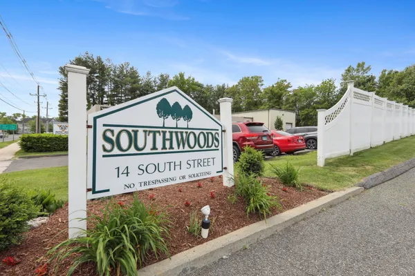 $2,750 | 14 South Street, Unit 20, Danbury, CT 06810