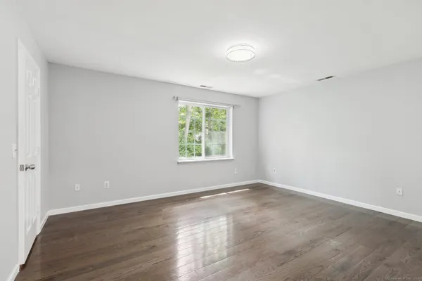 $2,750 | 14 South Street, Unit 20, Danbury, CT 06810