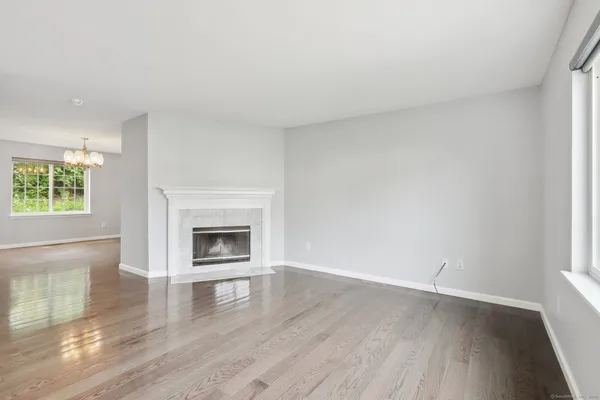 $2,750 | 14 South Street, Unit 20, Danbury, CT 06810