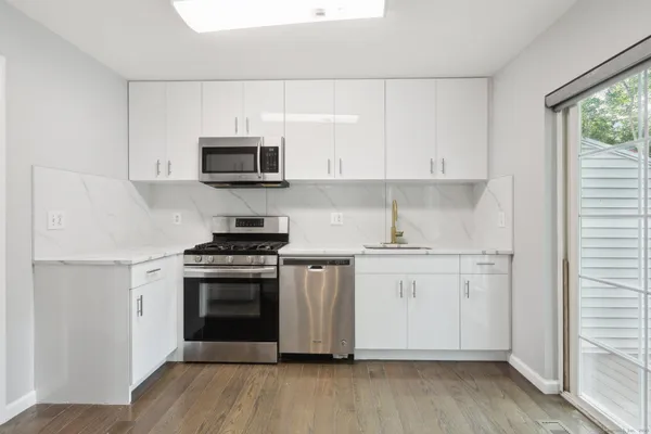 $2,750 | 14 South Street, Unit 20, Danbury, CT 06810