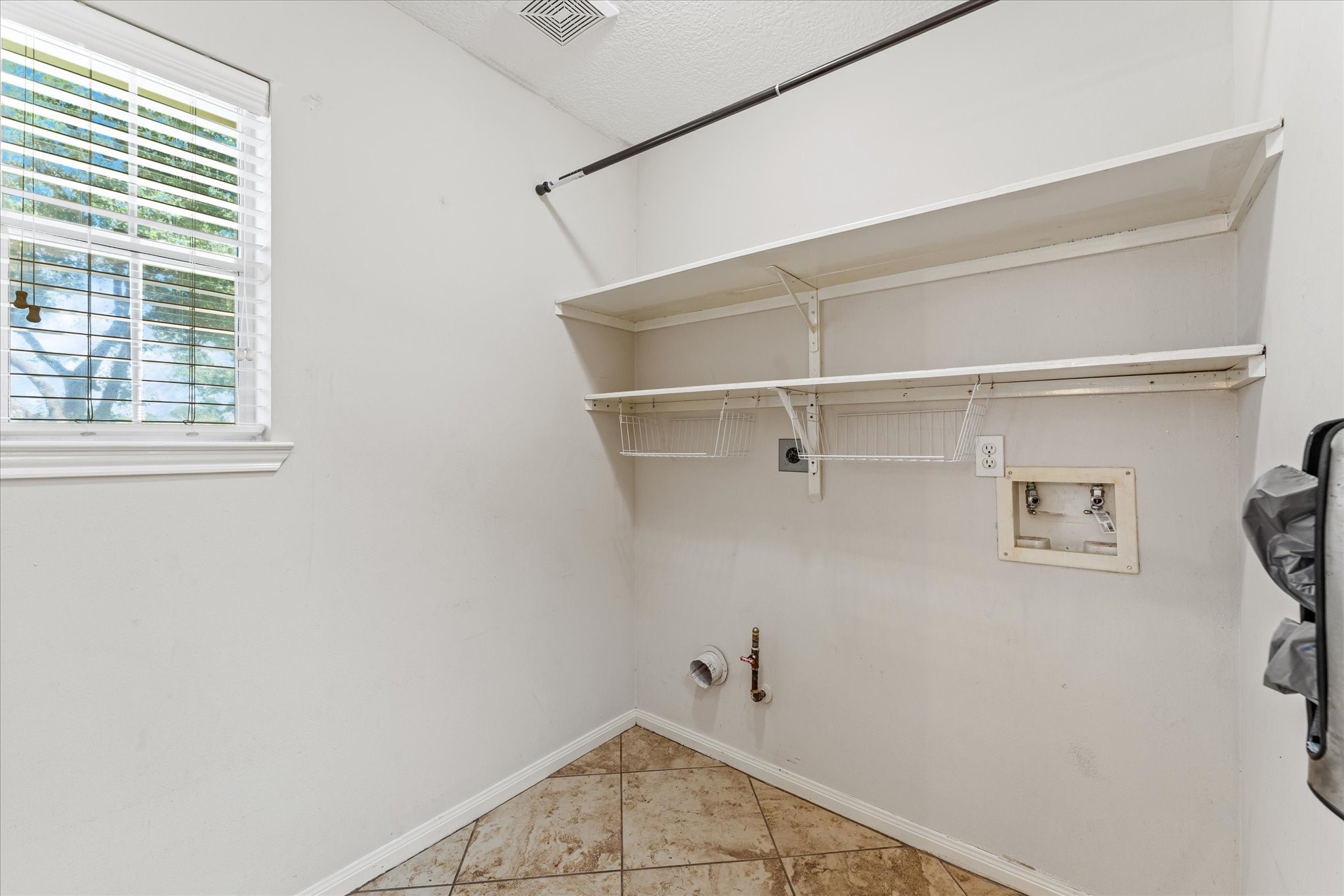 25935 Brickhill Drive Spring, TX 77389 - Photo 10 of 40