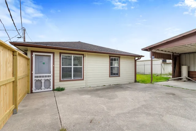 $1,575 | 25018 B Farm To Market Road 1314, Unit B, Porter, TX 77365