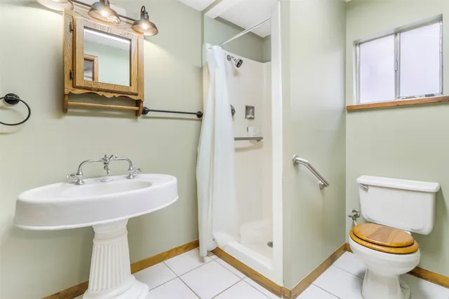 $1,575 | 25018 B Farm To Market Road 1314, Unit B, Porter, TX 77365