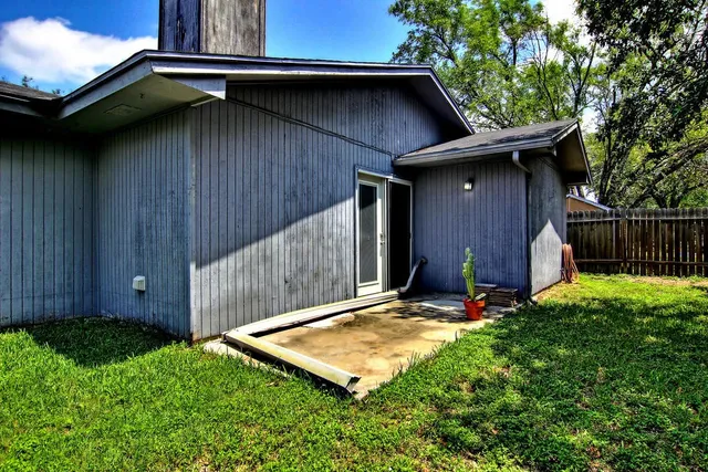 $1,495 | 11401 Woodway Creek Drive, Corpus Christi, TX 78410