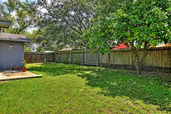 $1,495 | 11401 Woodway Creek Drive, Corpus Christi, TX 78410