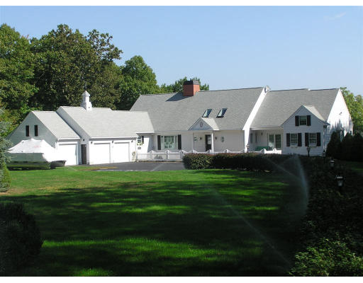 12 Marsh Road Sutton, MA 01590 - Photo 1 of 30 Gallery Image 1