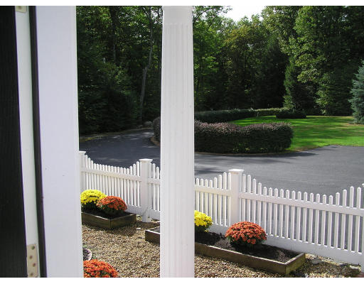 12 Marsh Road Sutton, MA 01590 - Photo 12 of 30 Gallery Image 12