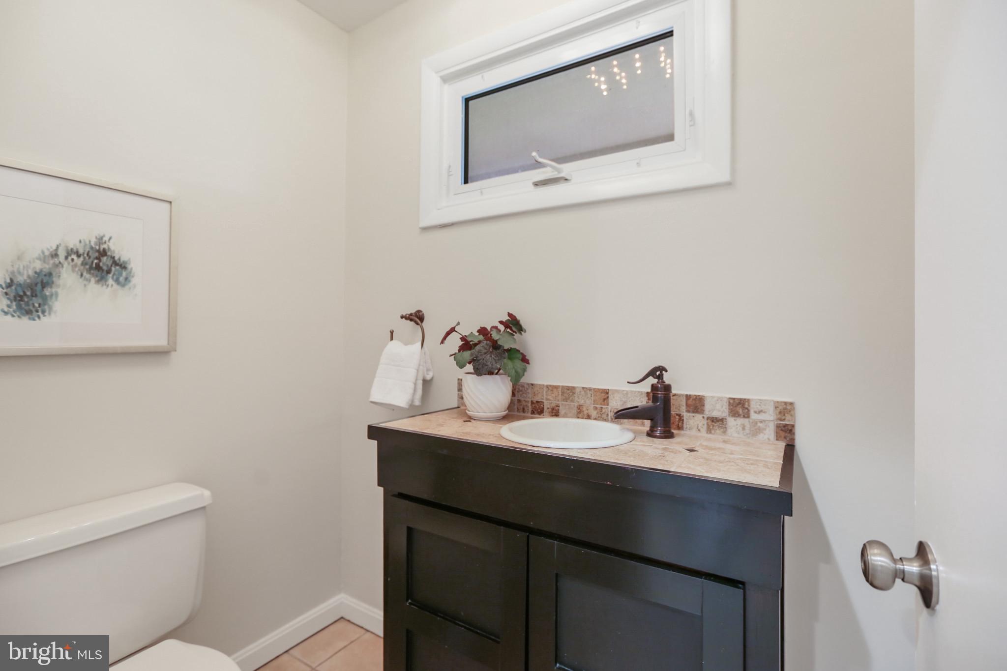 7207 Denberg Road Baltimore, MD 21209 - Photo 29 of 62 Half bath on main level