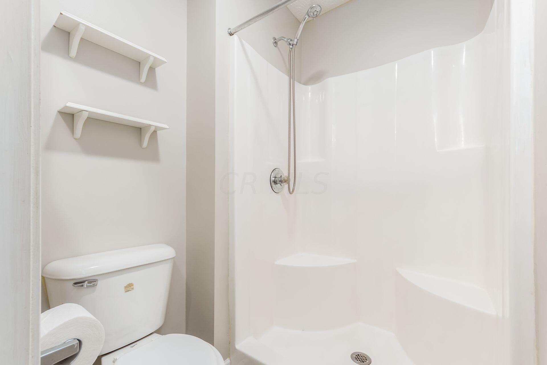 44 Tabilore Loop Delaware, OH 43015 - Photo 21 of 40 Master Bath