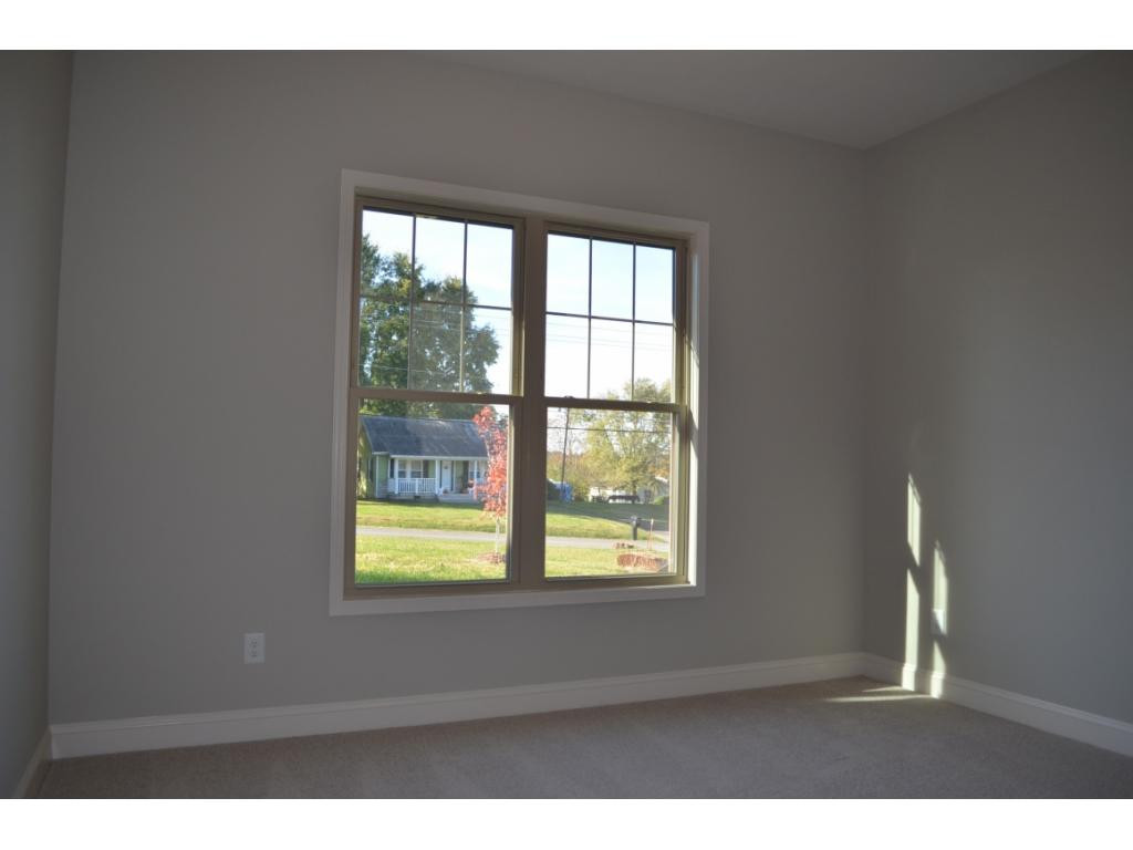 242 Old Stage Road Johnson City, TN 37615 - Photo 16 of 21 Bedroom 3