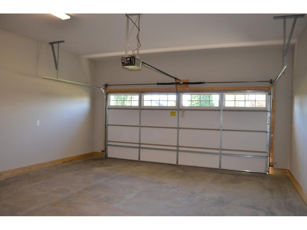 242 Old Stage Road Johnson City, TN 37615 - Photo 21 of 21 Garage