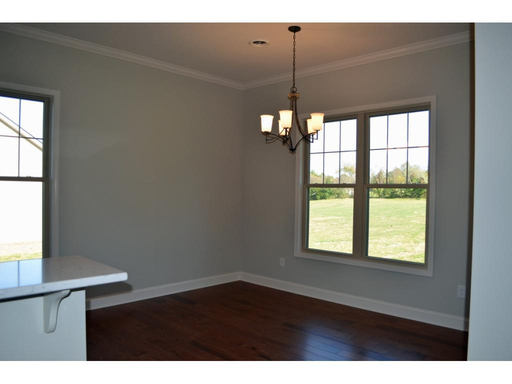 242 Old Stage Road Johnson City, TN 37615 - Photo 6 of 21 Dining Area