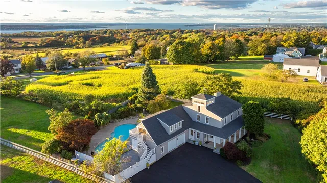 $2,325,000 | 2040 East Main Road, Portsmouth, RI 02871