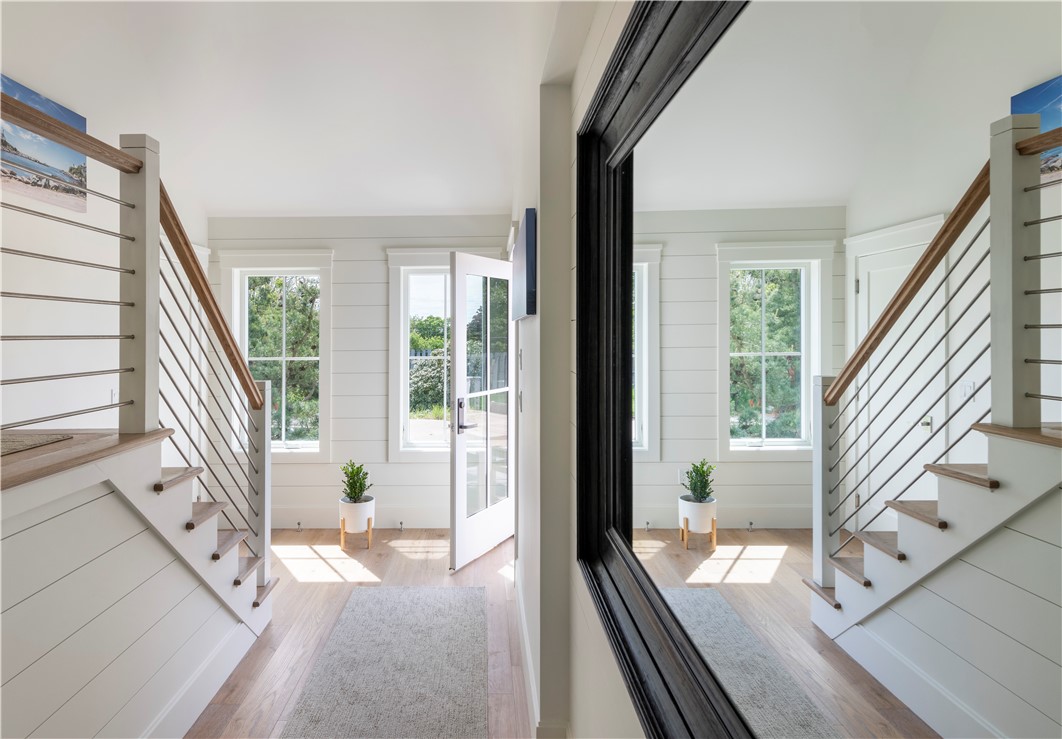 2040 East Main Road Portsmouth, RI 02871 - Photo 11 of 33