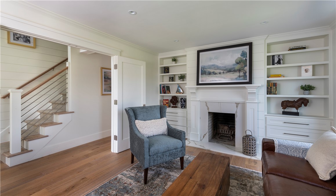 2040 East Main Road Portsmouth, RI 02871 - Photo 12 of 33