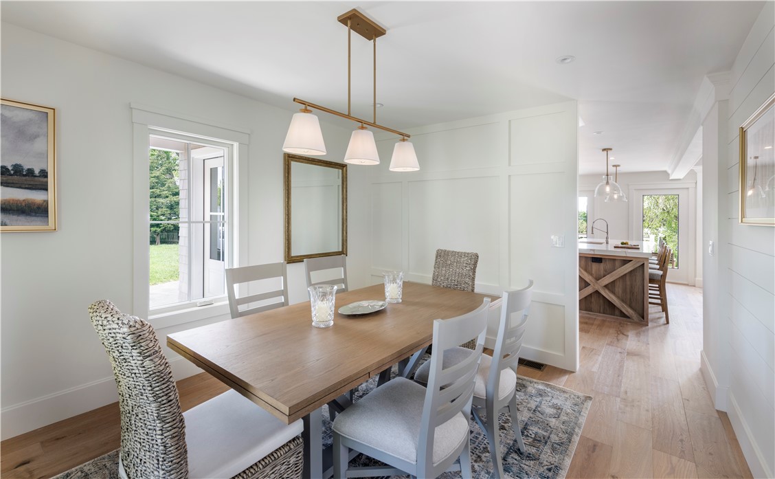 2040 East Main Road Portsmouth, RI 02871 - Photo 14 of 33