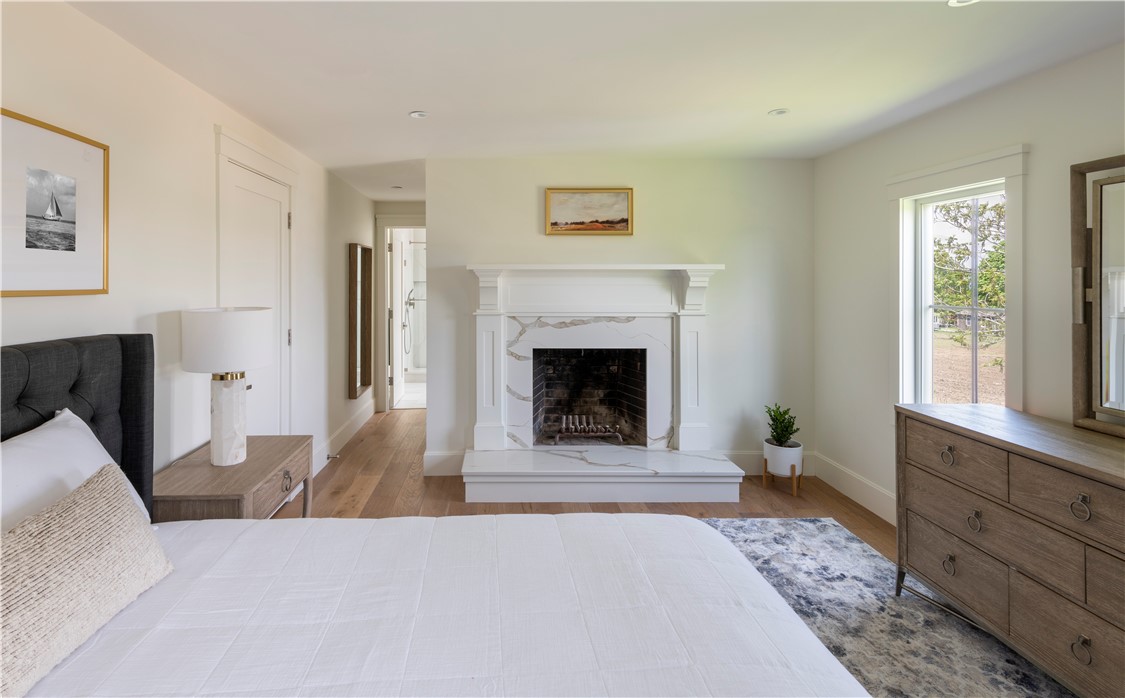 2040 East Main Road Portsmouth, RI 02871 - Photo 21 of 33