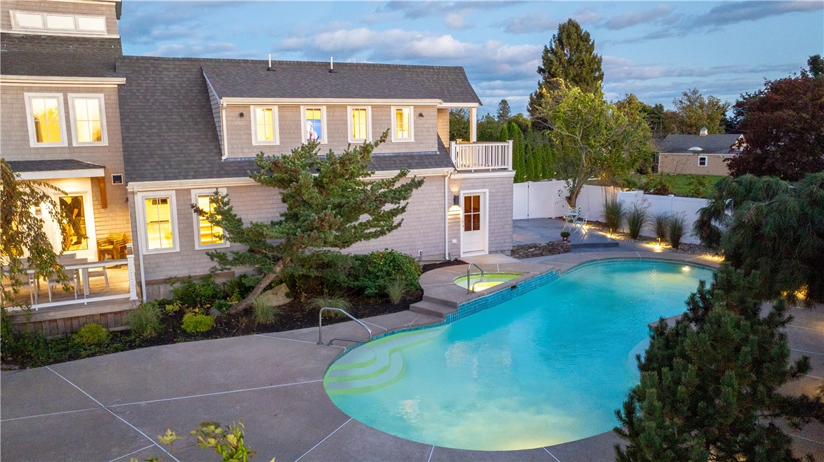 2040 East Main Road Portsmouth, RI 02871 - Photo 8 of 33