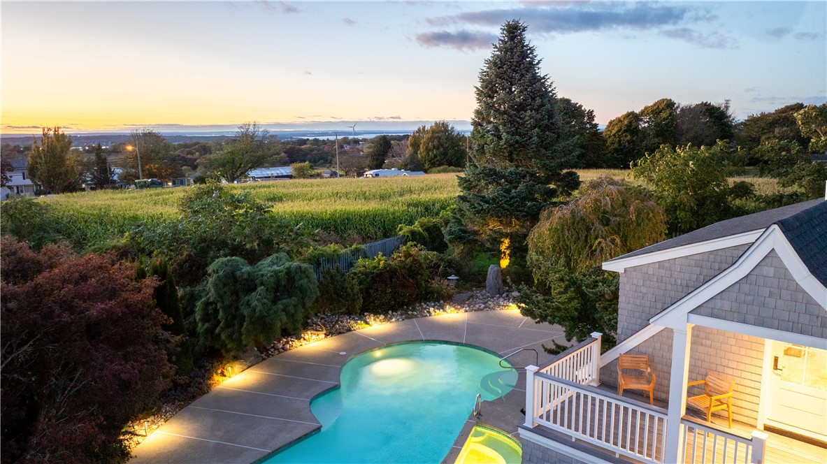 2040 East Main Road Portsmouth, RI 02871 - Photo 9 of 33