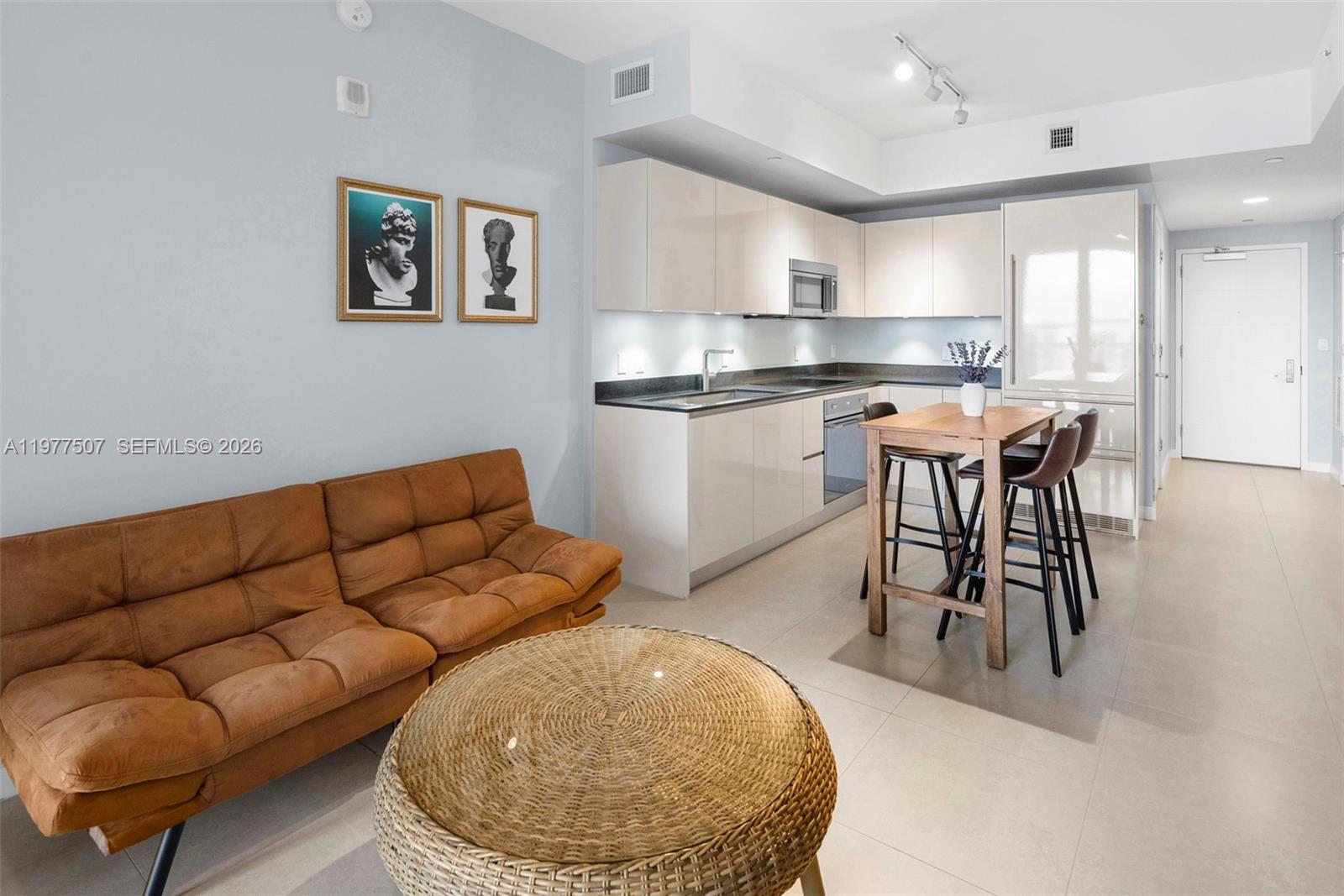 1010 Brickell Avenue, Unit 3610 Miami, FL 33131 - Photo 12 of 37