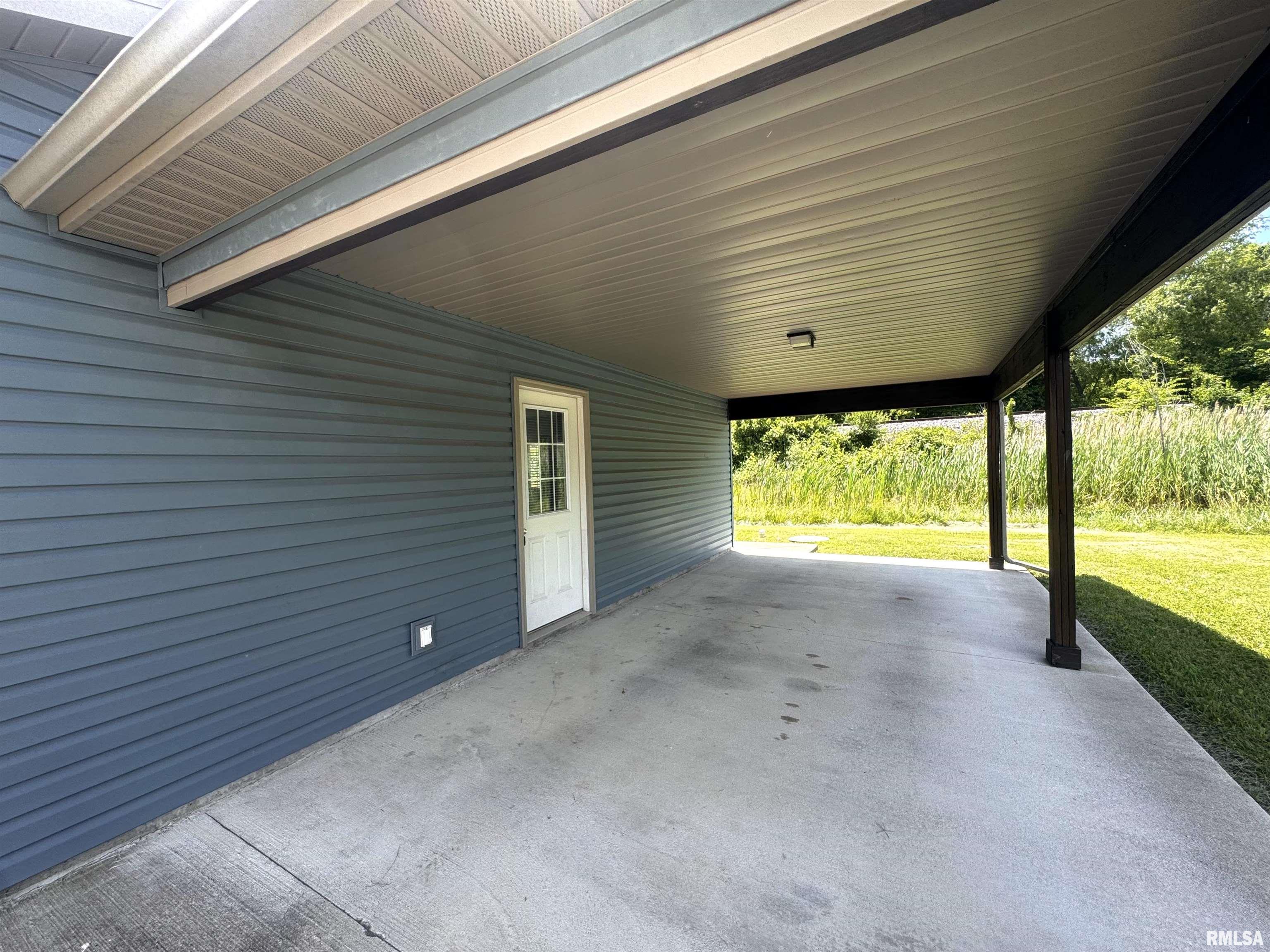 1815 Bridge Street Marion, IL 62959 - Photo 3 of 15