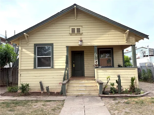 $189,000 | 230 West 18th Street, Merced, CA 95340