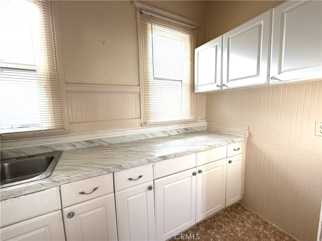 230 West 18th Street Merced, CA 95340 - Photo 12 of 32