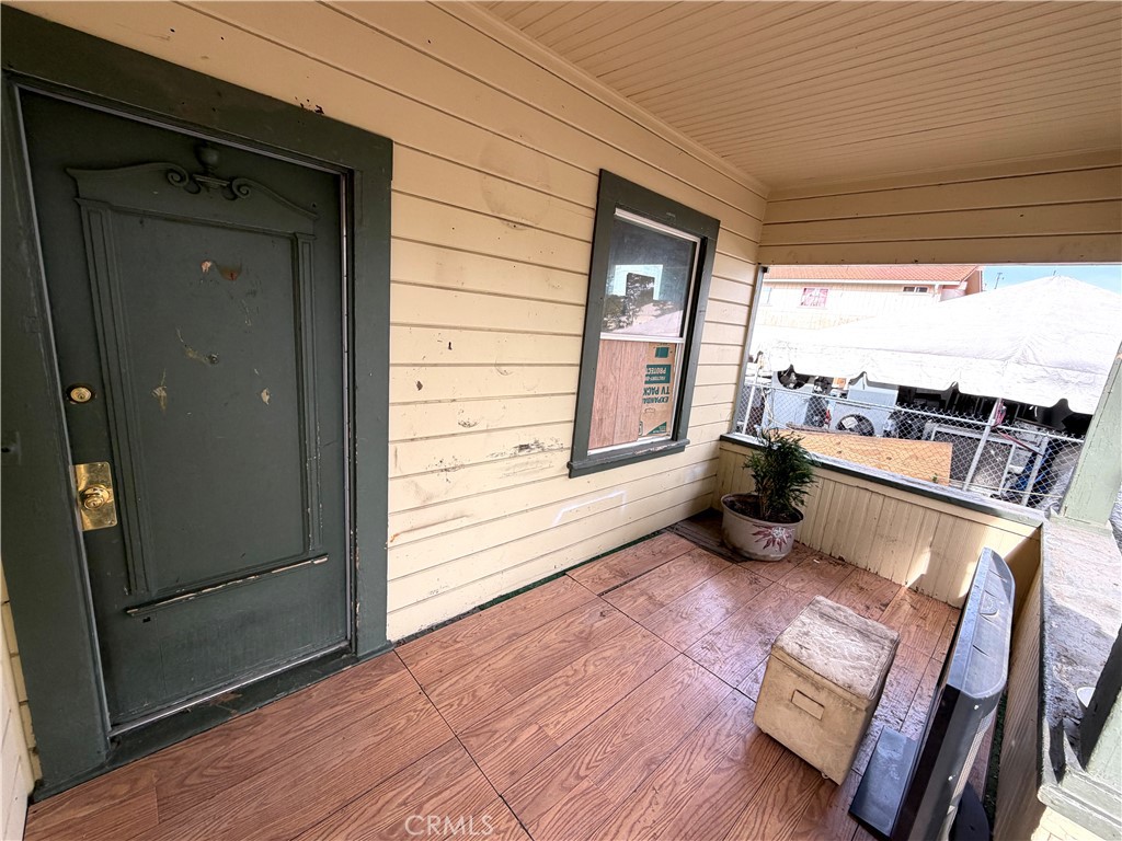 230 West 18th Street Merced, CA 95340 - Photo 2 of 32