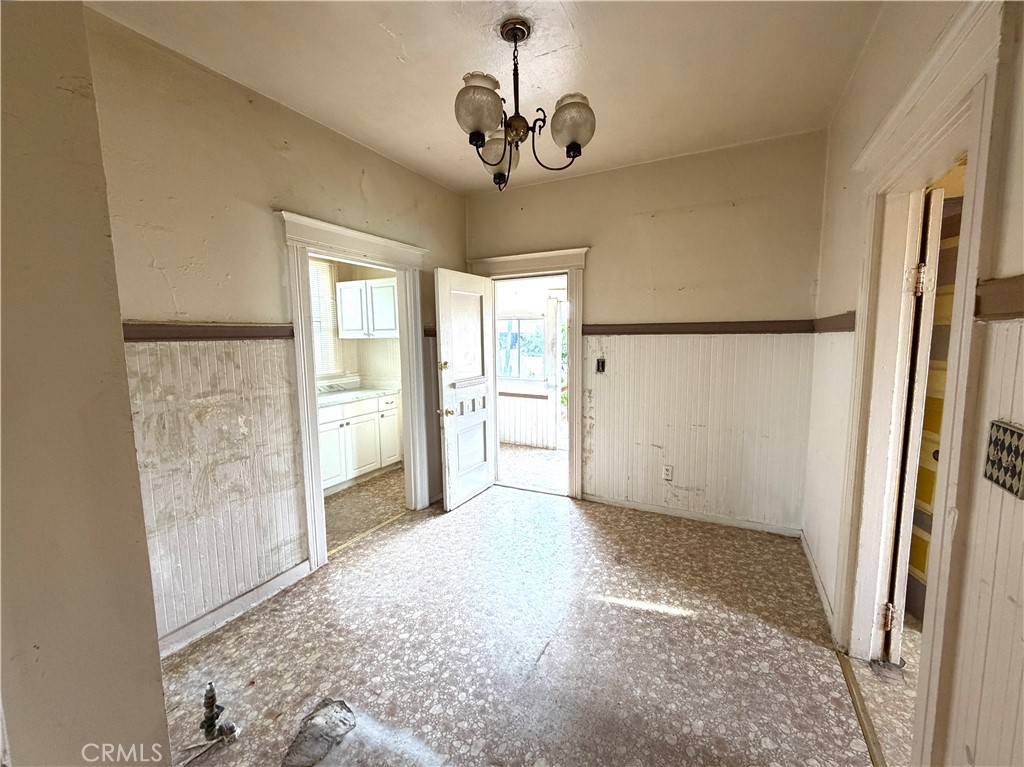 230 West 18th Street Merced, CA 95340 - Photo 9 of 32