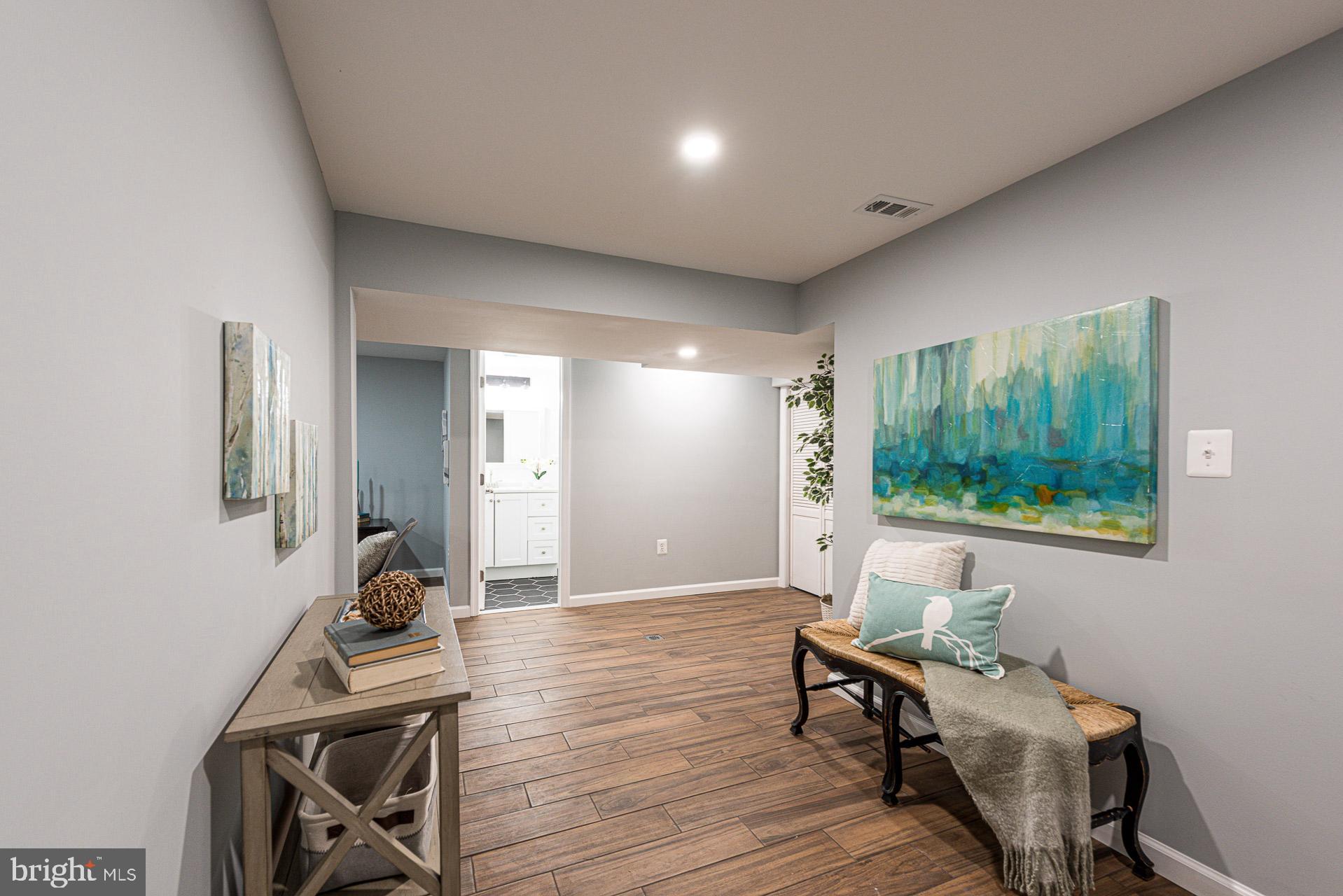 4706 Queensbury Road Riverdale, MD 20737 - Photo 24 of 32