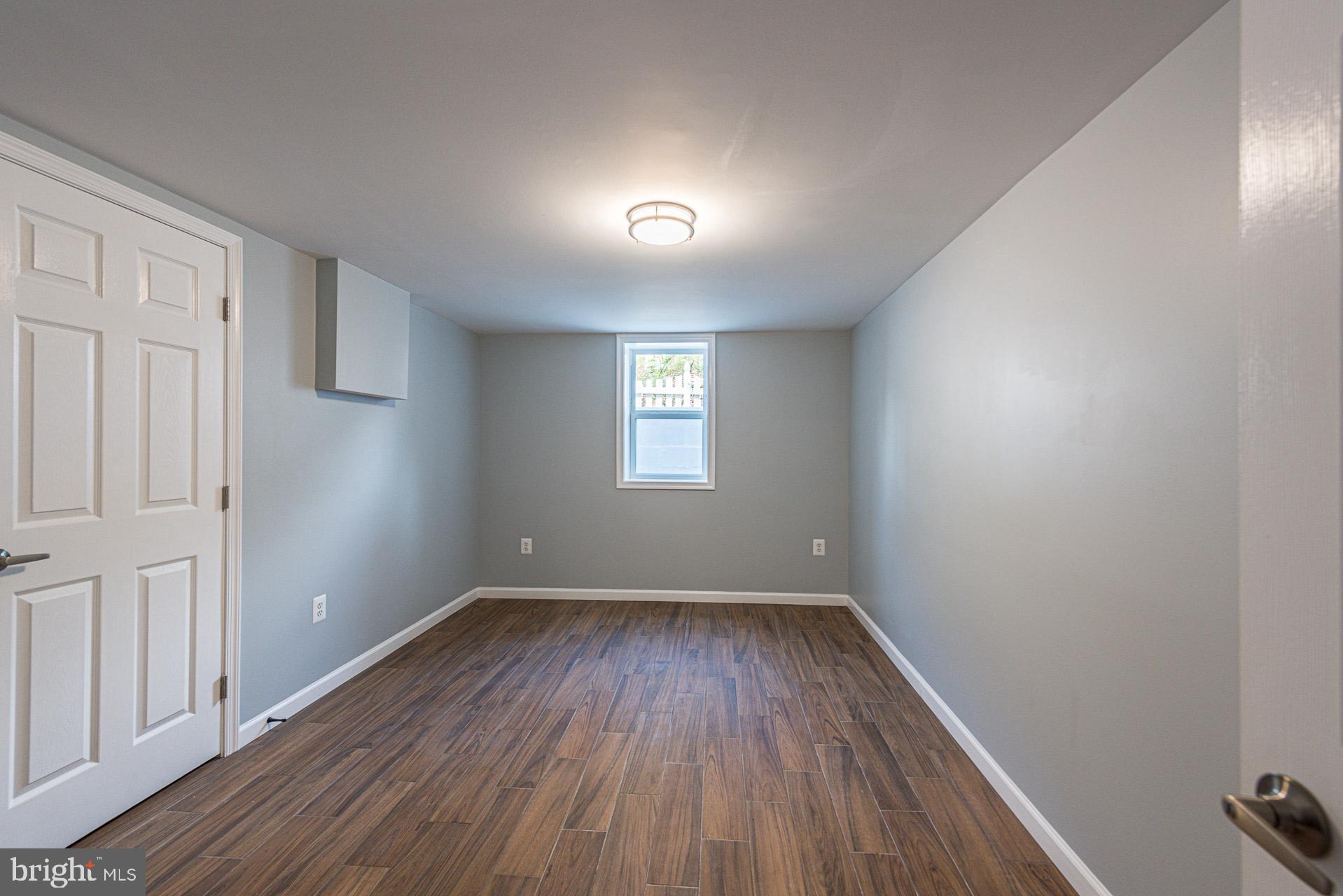 4706 Queensbury Road Riverdale, MD 20737 - Photo 25 of 32