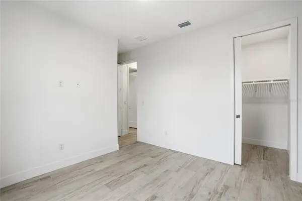 a view of utility room