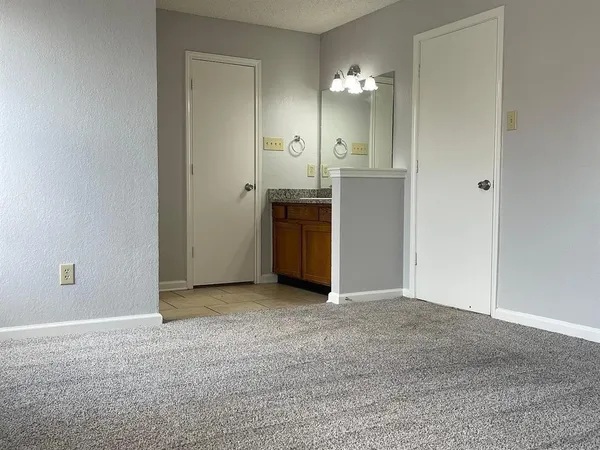 $1,595 | 6715 Crestmont Court, Fort Worth, TX 76133