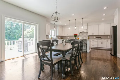 $1,195,000 | 4 Darcangelo Drive, Brookfield, CT 06804