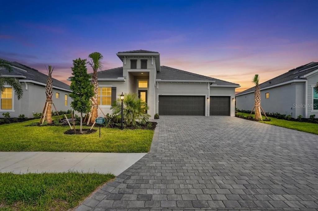 19219 Scallop Loop Lakewood Ranch, FL 34211 - Photo 1 of 27