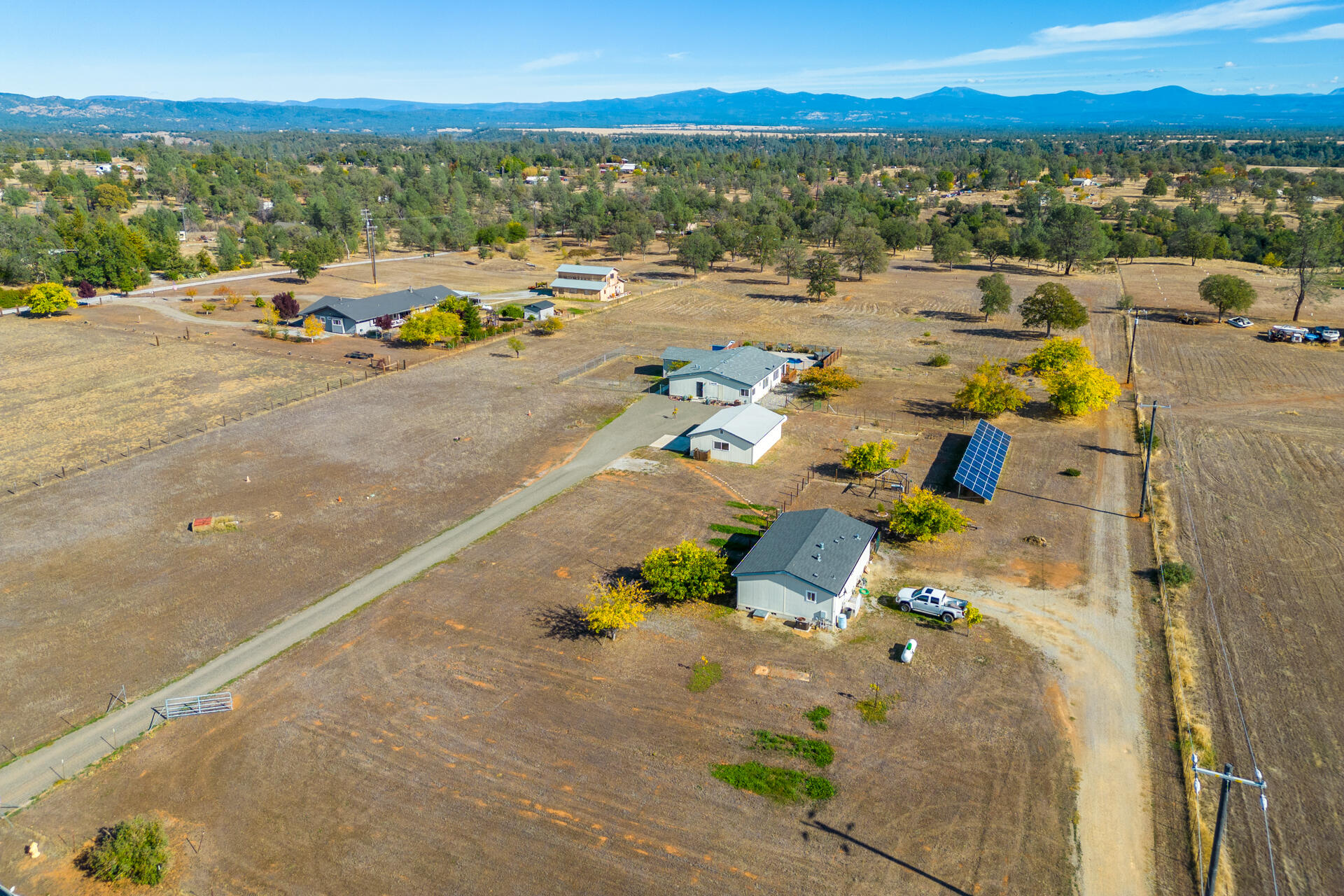 11541 Homestead Lane Redding, CA 96003 - Photo 5 of 51 a view of a city
