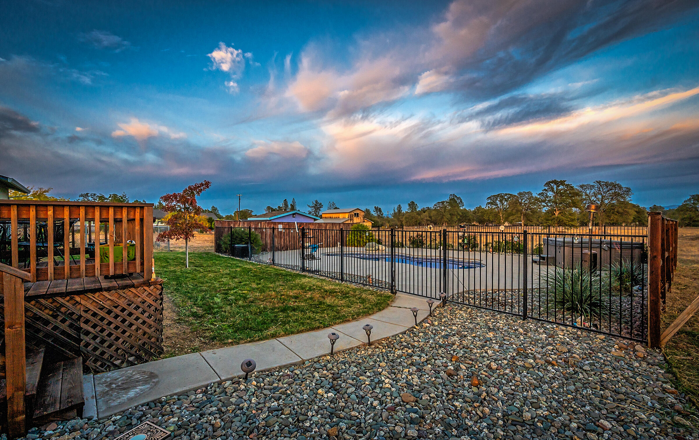 11541 Homestead Lane Redding, CA 96003 - Photo 9 of 51 a view of a terrace