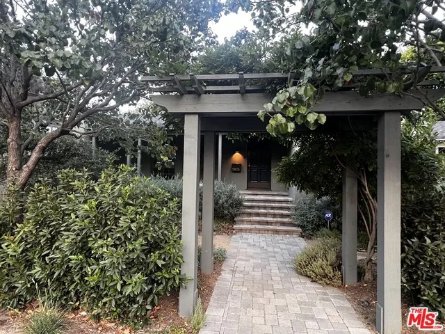 $6,450 | 5105 Morella Avenue, Valley Village, CA 91607