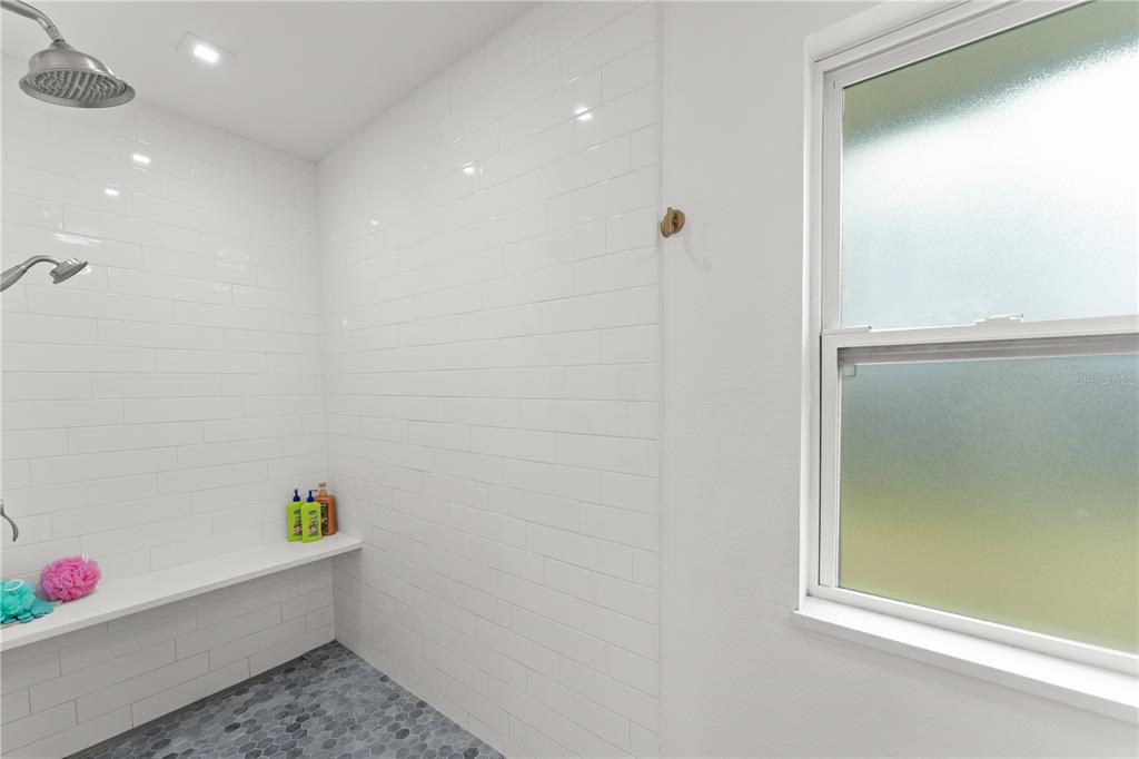 7921 Sebago Court Orlando, FL 32835 - Photo 18 of 39