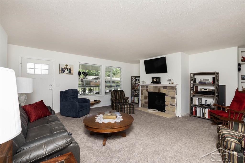 531 West Myrtle Road Sanford, MI 48657 - Photo 9 of 50