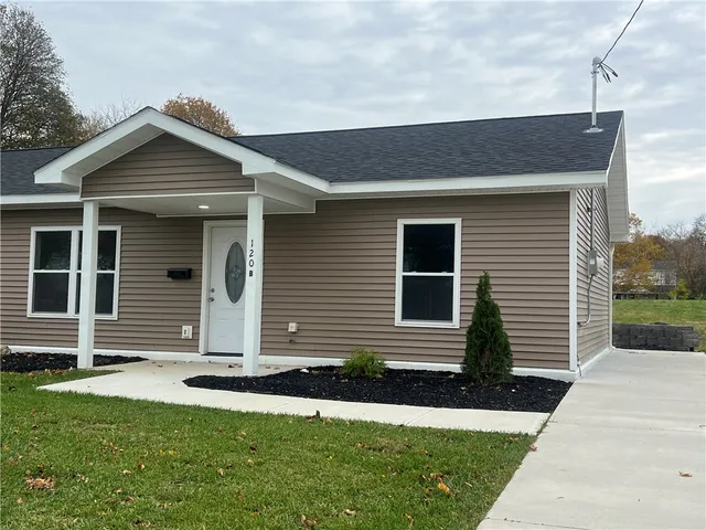$144,900 | 120 Cottage Street, Unit B, Auburn, NY 13021