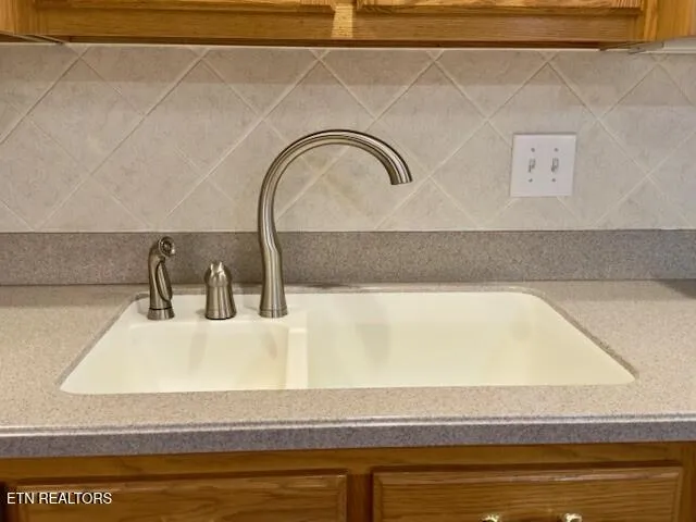 $405,000 | 14 Brooks Lane, Crossville, TN 38558