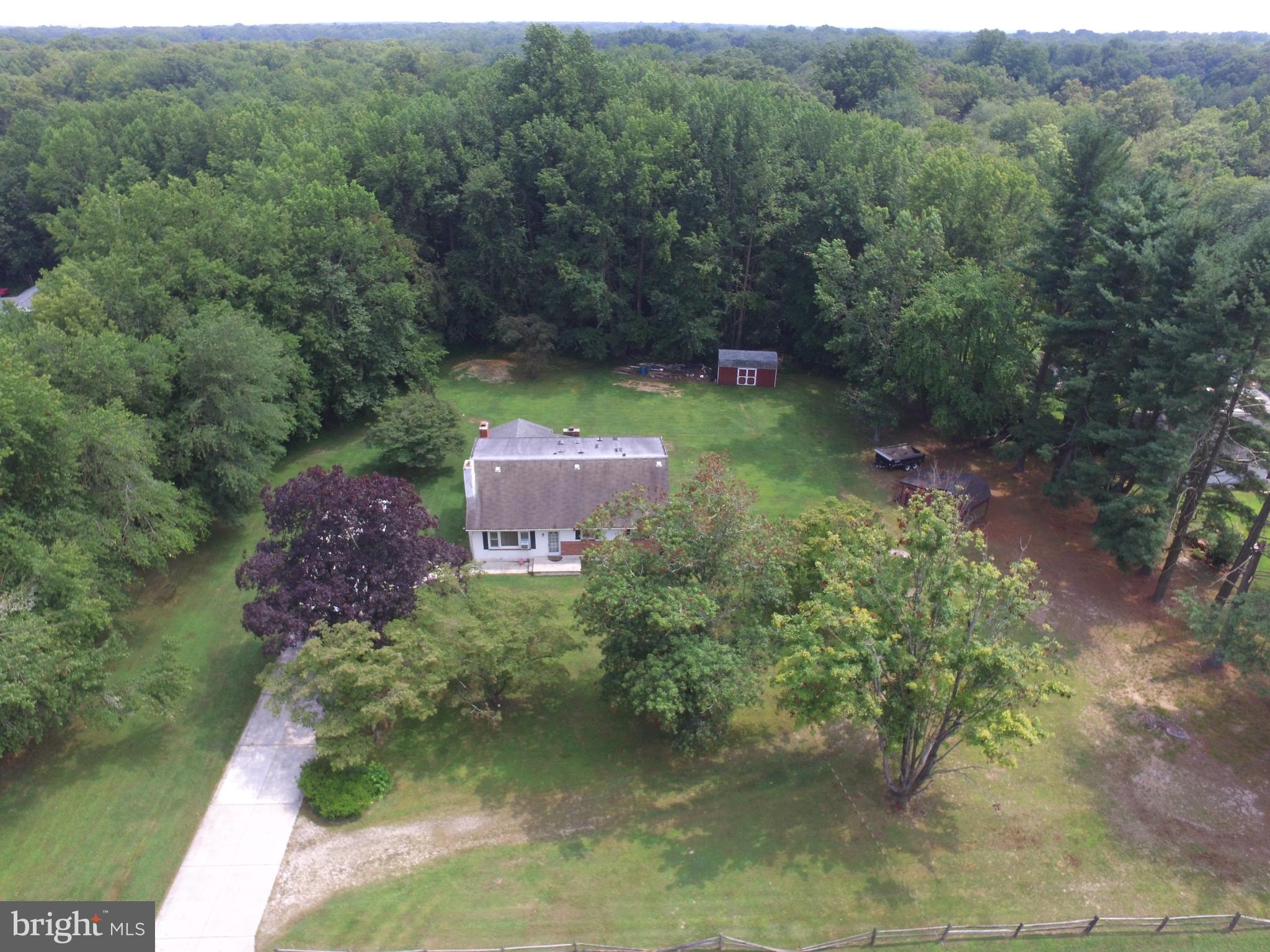 3014 Old County Road Newark, DE 19702 - Photo 2 of 38 Mature trees and woods