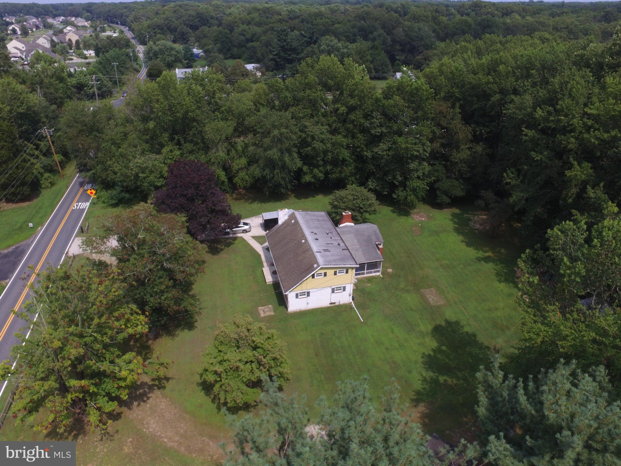3014 Old County Road Newark, DE 19702 - Photo 12 of 38 Features 5 Bedrooms, 3 fireplaces